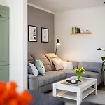 Vivid - Ideal Fuer 4 - Strandnaehe Mit 2 Terrassen - 2 Sz & Wz Lägenhet *