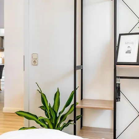 Vivid - Ideal Fuer 4 - Strandnaehe Mit 2 Terrassen - 2 Sz & Wz Varel