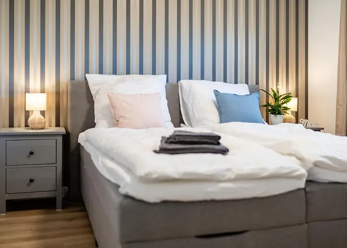 Vivid - Ideal Fuer 4 - Strandnaehe Mit 2 Terrassen - 2 Sz & Wz Appartement *